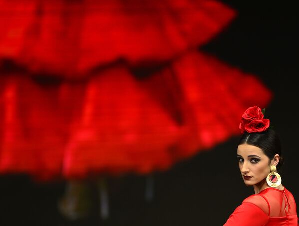 The Flamenco Flames of the International Fashion Show in Spain - Sputnik International