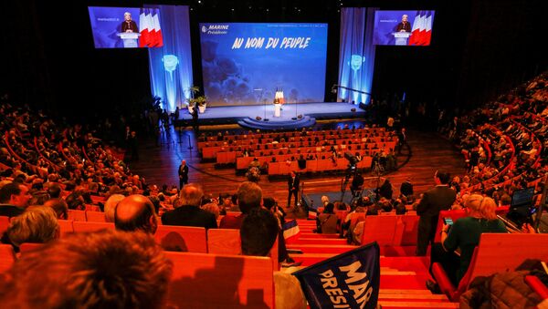 Marine Le Pen, French National Front (FN) political party leader and candidate for the French 2017 presidential election, attends the 2-day FN political rally to launch the presidential campaign in Lyon, France February 5, 2017 - Sputnik International