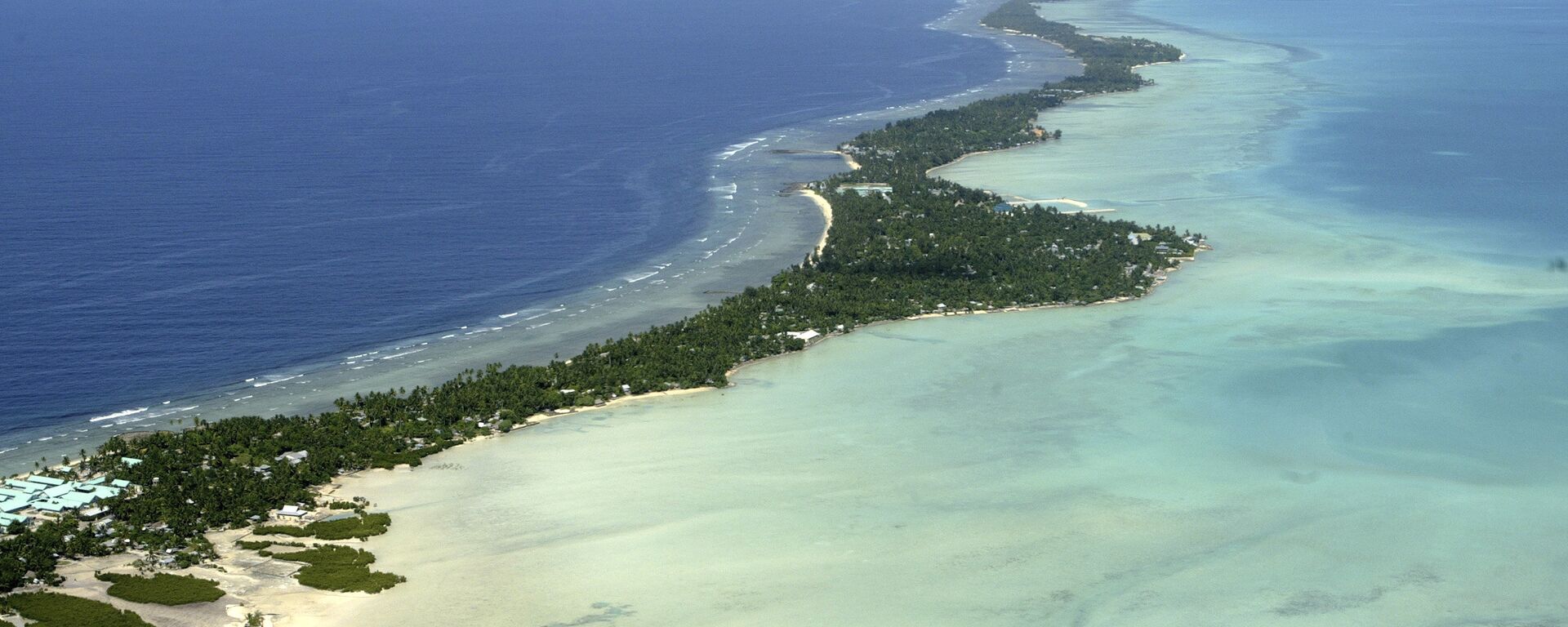 Tarawa atoll, Kiribati, is seen in an aerial view - Sputnik International, 1920, 11.07.2022