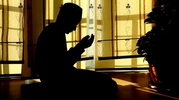 A Muslim praying - Sputnik International