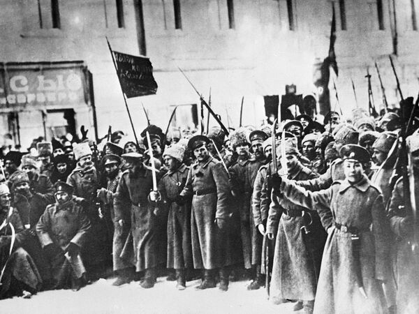 Soldiers of the 1917 February Revolution. Petrograd streets. (File) Soldiers of the 1917 February Revolution. Petrograd streets. (File) - Sputnik International
