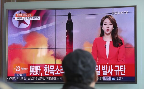 A man watches a TV news program reporting about North Korea's missile launch at the Seoul Train Station in Seoul, South Korea, Sunday, Feb. 12, 2017 A man watches a TV news program reporting about North Korea's missile launch at the Seoul Train Station in Seoul, South Korea, Sunday, Feb. 12, 2017 - Sputnik International