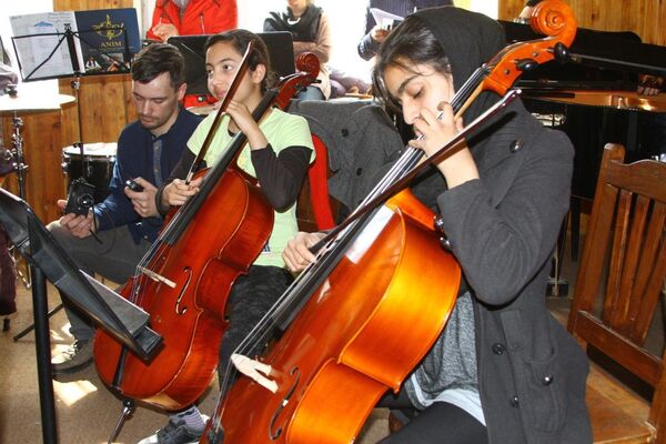 FEMALE ORCHESTRA FROM AFGHANISTAN FEMALE ORCHESTRA FROM AFGHANISTAN - Sputnik International