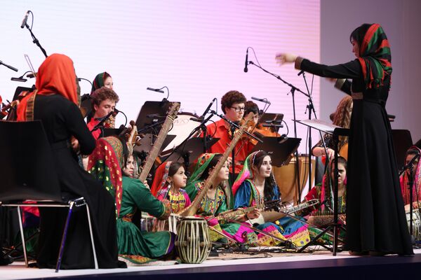 Afghanistan's first all-female orchestra performs during the closing ceremony of the World Economic Forum on January 20,2017 in Davos Afghanistan's first all-female orchestra performs during the closing ceremony of the World Economic Forum on January 20,2017 in Davos - Sputnik International