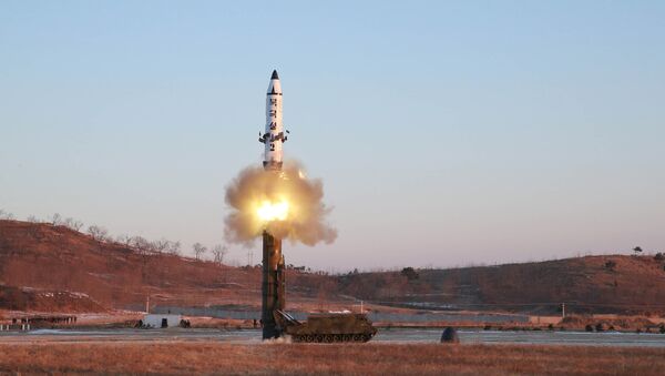 A view of the test-fire of Pukguksong-2 guided by North Korean leader Kim Jong Un on the spot, in this undated photo released by North Korea's Korean Central News Agency (KCNA) in Pyongyang February 13, 2017 - Sputnik International