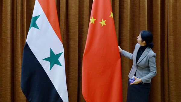 Syrian and Chinese flags (File) - Sputnik International