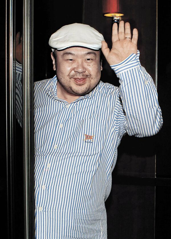 In this June 4, 2010 file photo, Kim Jong-nam, the eldest son of North Korean leader Kim Jong Il, waves after his first-ever interview with South Korean media in Macau, China In this June 4, 2010 file photo, Kim Jong-nam, the eldest son of North Korean leader Kim Jong Il, waves after his first-ever interview with South Korean media in Macau, China - Sputnik International