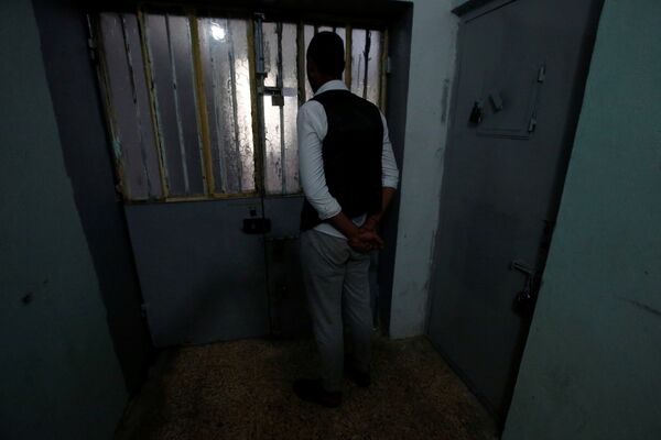 Iraqi teenager Laith Abbas stands inside a reform centre in Dohuk, Iraq, February 12, 2017. Picture taken February 12, 2017. Iraqi teenager Laith Abbas stands inside a reform centre in Dohuk, Iraq, February 12, 2017. Picture taken February 12, 2017. - Sputnik International