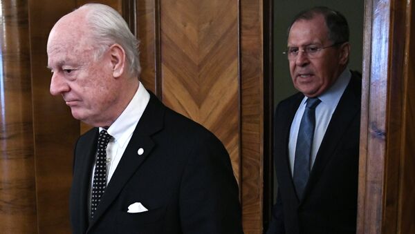Moscow, Russia. Russian Foreign Minister Sergei Lavrov meets with UN and Arab League Envoy to Syria Staffan de Mistura. - Sputnik International