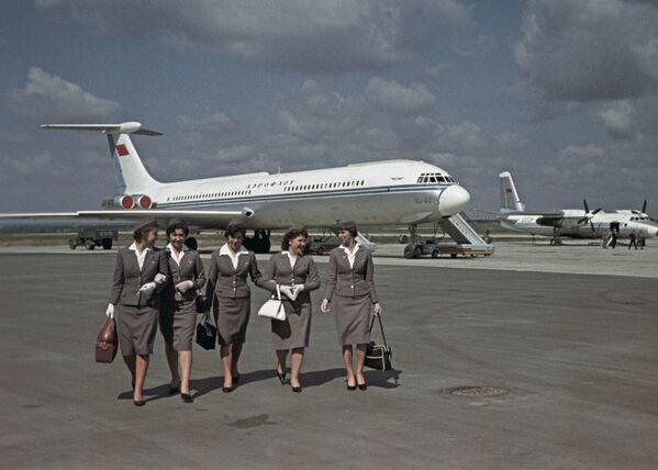 The Gorgeous Stewardesses of Russia's Aeroflot - Sputnik International