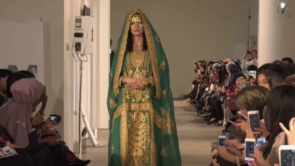 Hijabs Hit the Catwalk: First 'Modest Fashion Week' Kicks Off in London - Sputnik International