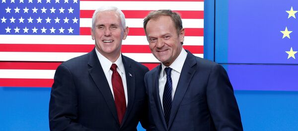 U.S. Vice President Mike Pence poses with European Council President Donald Tusk in Brussels, Belgium, February 20, 2017 - Sputnik International