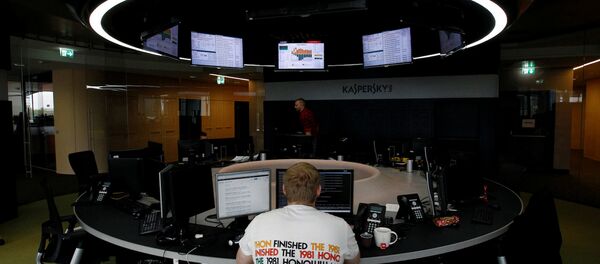 FILE PHOTO: An employee works near screens in the virus lab at the headquarters of Russian cyber security company Kaspersky Labs in Moscow July 29, 2013. - Sputnik International