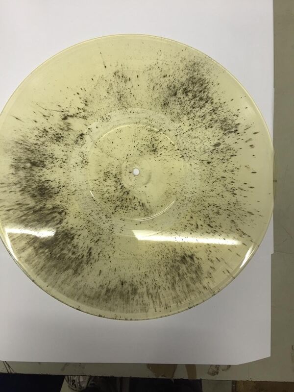 Human ashes pressed into a vinyl record Human ashes pressed into a vinyl record - Sputnik International