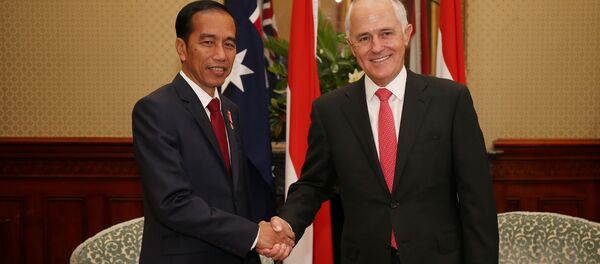 Indonesian President Joko Widodo (L) shakes hands with Australian Prime Minister Malcolm Turnbull at Admiralty House in Sydney, Australia, February 26, 2017. Indonesian President Joko Widodo (L) shakes hands with Australian Prime Minister Malcolm Turnbull at Admiralty House in Sydney, Australia, February 26, 2017. - Sputnik International