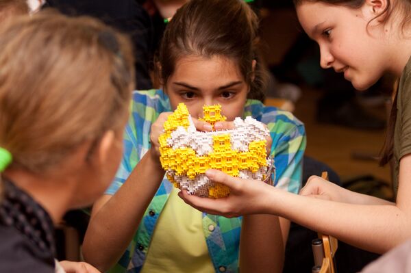 Fanclastic - Sputnik International