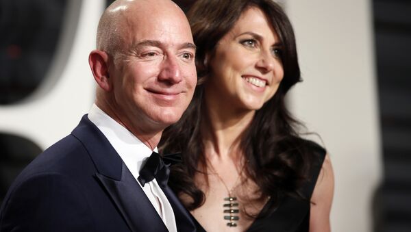 89th Academy Awards - Oscars Vanity Fair Party - Beverly Hills, California, U.S. - 26/02/17 – Amazon's Jeff Bezos and his wife MacKenzie Bezos.  - Sputnik International