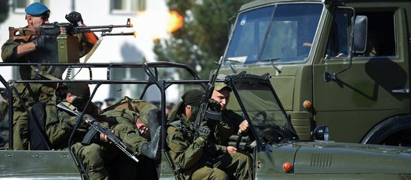 Russian servicemen giving an exhibition performance during the events on the occasion of the 70th anniversary of the 201st Russian military base deployed in Dushanbe, Tajikistan. Russian servicemen giving an exhibition performance during the events on the occasion of the 70th anniversary of the 201st Russian military base deployed in Dushanbe, Tajikistan. - Sputnik International