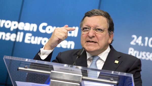 European Commission President Jose Manuel Barroso speaks during a media conference after an EU summit at the EU Council building in Brussels, on Friday, Oct. 24, 2014. - Sputnik International