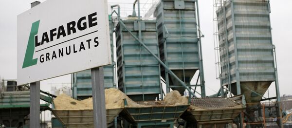 Lafarge plant is pictured in Paris. Cement group LafargeHolcim admitted on Thursday March 2, 2017 that unacceptable deals with armed groups in northern Syria allowed its activities there to continue - Sputnik International