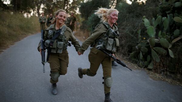 Israeli soldiers of the Search and Rescue brigade take part in a training session in Ben Shemen forest, near the city of Modi'in - Sputnik International