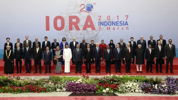Leaders and ministers of participating countries pose for a group photo at the Indian Ocean Rim Association (IORA) Summit in Jakarta, Indonesia - Sputnik International
