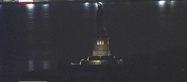 Statue of Liberty Blackout on the night of March 7, 2017 Statue of Liberty Blackout on the night of March 7, 2017 - Sputnik International