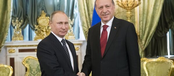 Russian President Vladimir Putin, left, shakes hands with Turkey's President Recep Tayyip Erdogan during their meeting in the Kremlin in Moscow, Russia, Friday, March 10, 2017 - Sputnik International