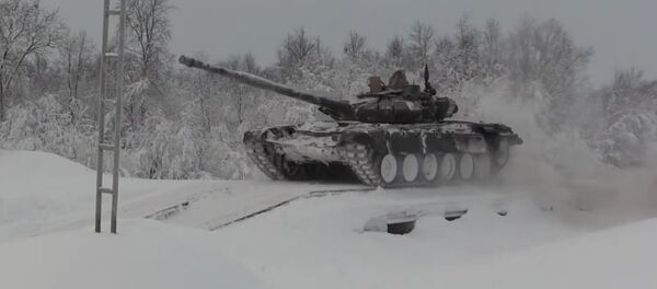 Russia's Motorized Infantry & Coastal Troops Prepare For Tank Biathlon Russia's Motorized Infantry & Coastal Troops Prepare For Tank Biathlon - Sputnik International