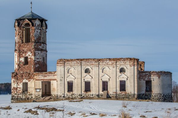 The Church of St. Nicholas the Wonderworker in the village of Sennaya Guba on the Island of Bolshoy Klimenetskiy. - Sputnik International