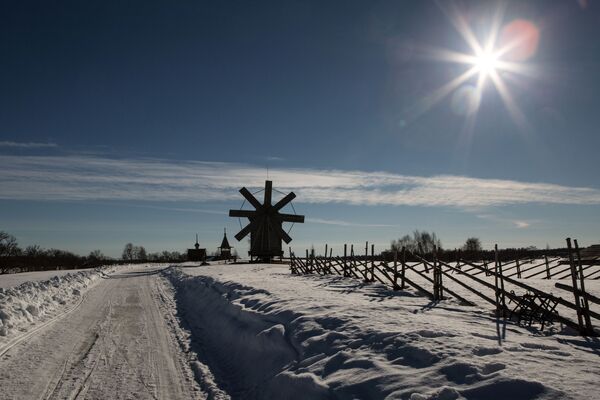 Windmill from the village of Volkostrov (Island of Wolves) in the museum-reserve of Kizhi. - Sputnik International