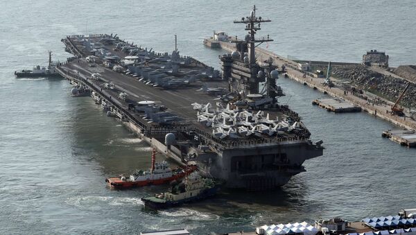 The US aircraft carrier USS Carl Vinson arrives for an annual joint military exercise called 'Foal Eagle' between South Korea and U.S, at the port of Busan, South Korea, March 15, 2017 - Sputnik International