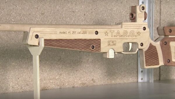 Russia's TARG Presents Wooden Firearms - Sputnik International