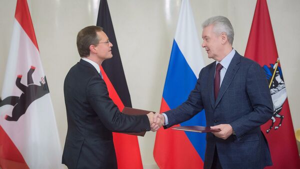 Berliner mayor Michael Müller und Moscow mayor Sergei Sobyanin - Sputnik International