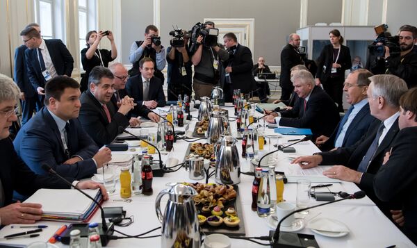 Normandy Format Foreign Ministers to Discuss Ukraine Peace Process Online on 30 April - Sputnik International