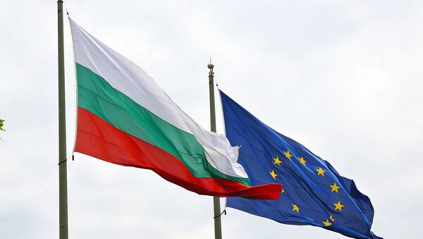 Bulgarian and EU flags - Sputnik International