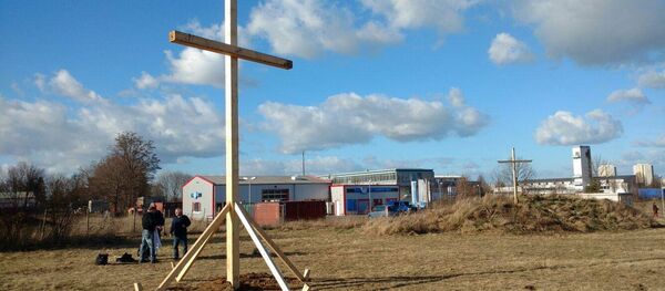 Crosses at the site of the planned Erfurt mosque Crosses at the site of the planned Erfurt mosque - Sputnik International