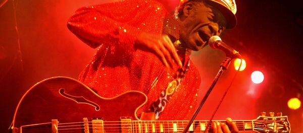 Celebrated American singer and guitarist Chuck Berry, 80, performs on stage at Lucerna Palace during his concert in Prague 16 January 2005 - Sputnik International