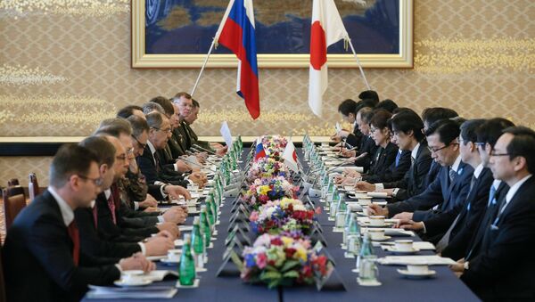 Russian Foreign Minister Sergei Lavrov, center left, and Japanese Defense Minister Tomomi Inada, center right, during two-plus-two talks between defense and foreign ministers of Japan and Russia, in Tokyo. - Sputnik International