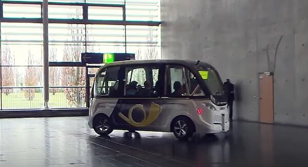 CeBIT Expo Presents Self Driving Buses CeBIT Expo Presents Self Driving Buses - Sputnik International