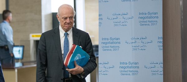 UN Special Envoy for Syria Staffan de Mistura arrives for a meeting of Intra-Syria peace talks with Syria's opposition delegation at Palais des Nations in Geneva, Switzerland, March 25, 2017 - Sputnik International