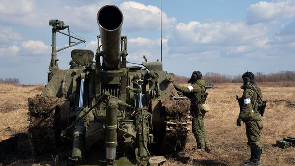 The Tyulpan 240-mm mortars execute fire during a tactical drill of the 5th Army's artillery units at the Sergeyevsky base, Primorye Territory - Sputnik International