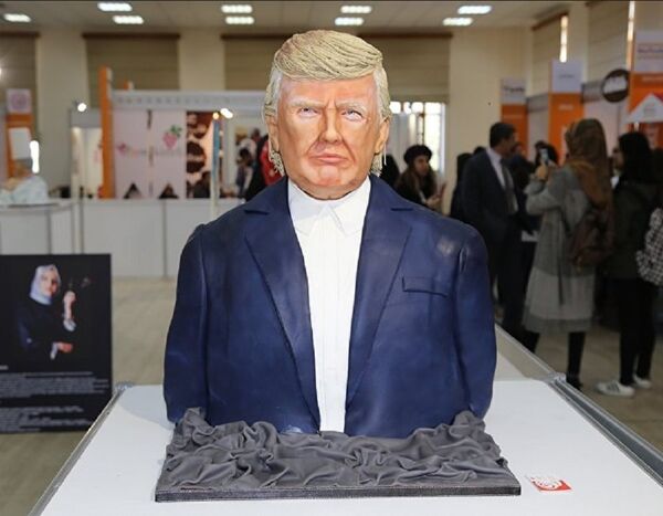 The cake bust of US President Donald Trump by Turkish confectioner Tuba Geçkil displayed at the Festival of Chocolates, Sweets and Cakes in Istanbul. The cake bust of US President Donald Trump by Turkish confectioner Tuba Geçkil displayed at the Festival of Chocolates, Sweets and Cakes in Istanbul. - Sputnik International