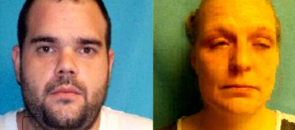 John David Cain and Deanna Lynn Greer, a Tennessee couple charged with trying to sell their baby on Craigslist. John David Cain and Deanna Lynn Greer, a Tennessee couple charged with trying to sell their baby on Craigslist. - Sputnik International