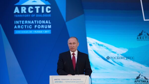 Russian President Vladimir Putin visits The Arctic: Territory of Dialogue international forum - Sputnik International