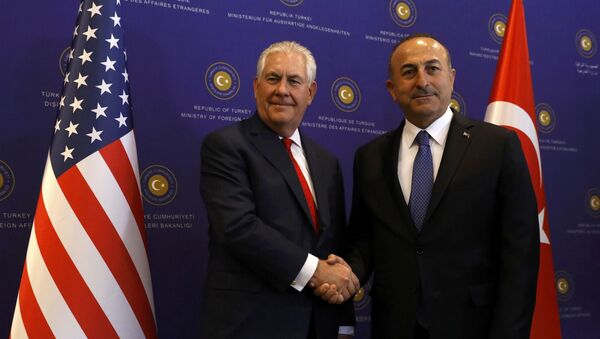 U.S. Secretary of State Rex Tillerson meets with Turkish Foreign Minister Mevlut Cavusoglu in Ankara, Turkey, March 30, 2017. - Sputnik International