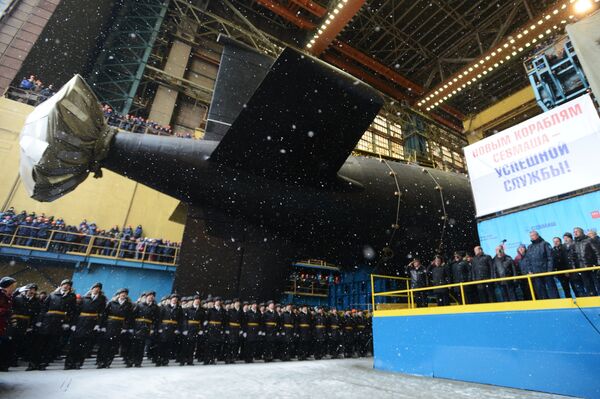 Russia Floats Out First Yasen-M-Class Nuclear Submarine - Sputnik International