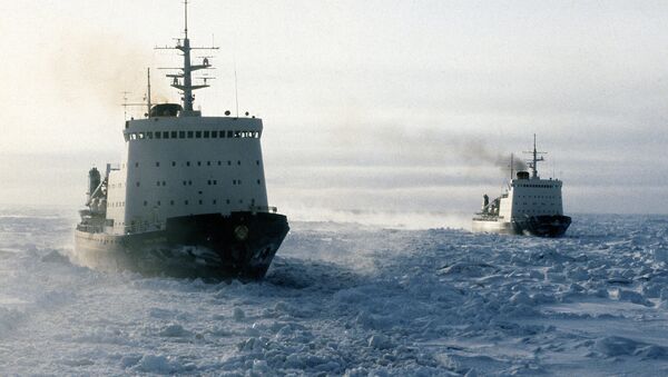 Soviet ice-breakers in the Chukchee Sea, the Arctic Ocean - Sputnik International