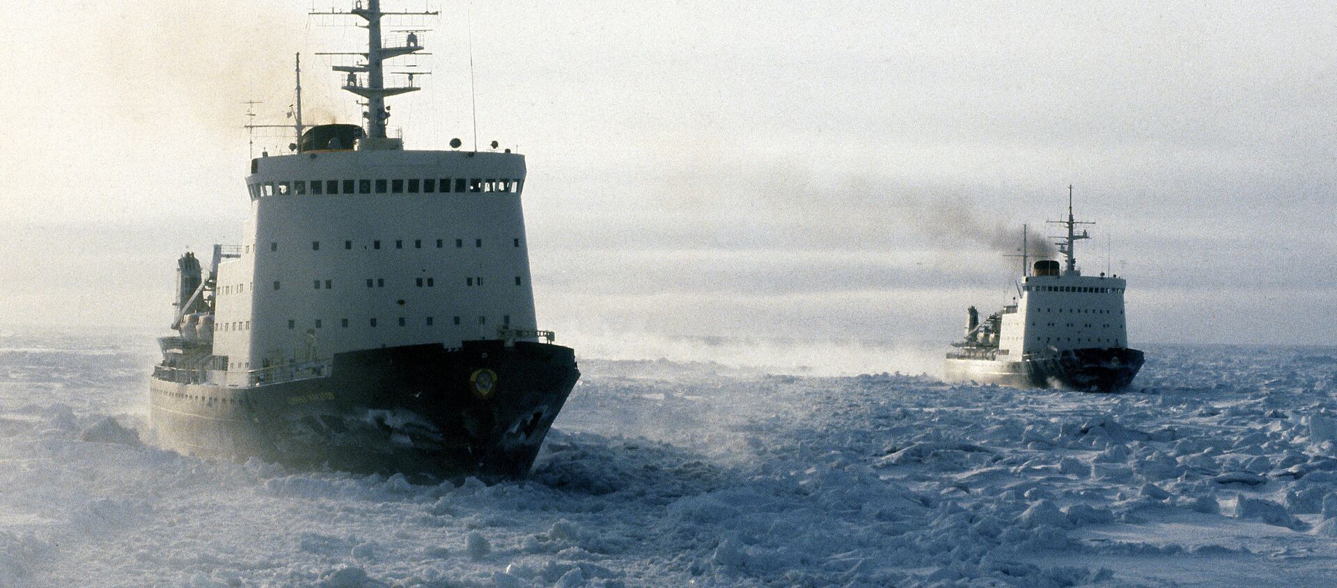 Soviet ice-breakers in the Chukchee Sea, the Arctic Ocean - Sputnik International, 1920, 14.09.2018