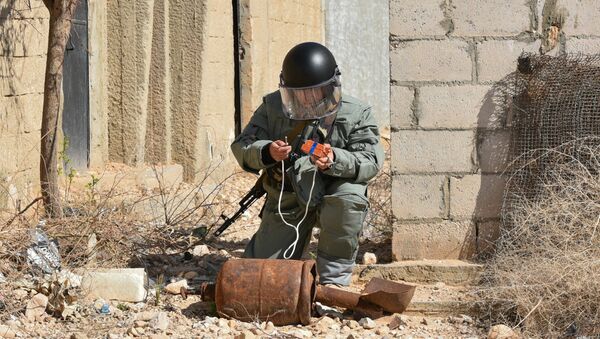 Russian engineers conduct mine clearance operation in Palmyra - Sputnik International